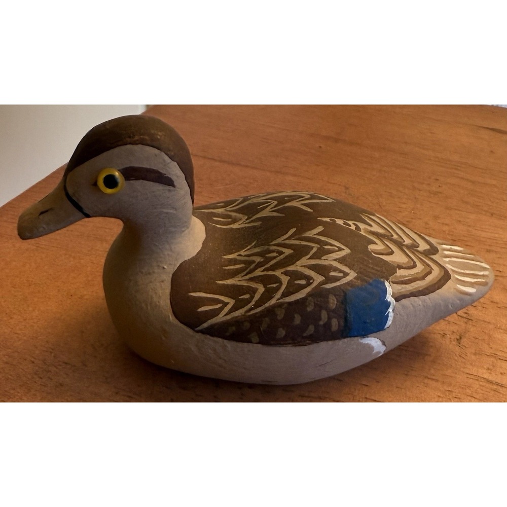 Hand Carved & Painted Miniature Wooden‎ Hen Mallard Duck Decoy Glass Eyes